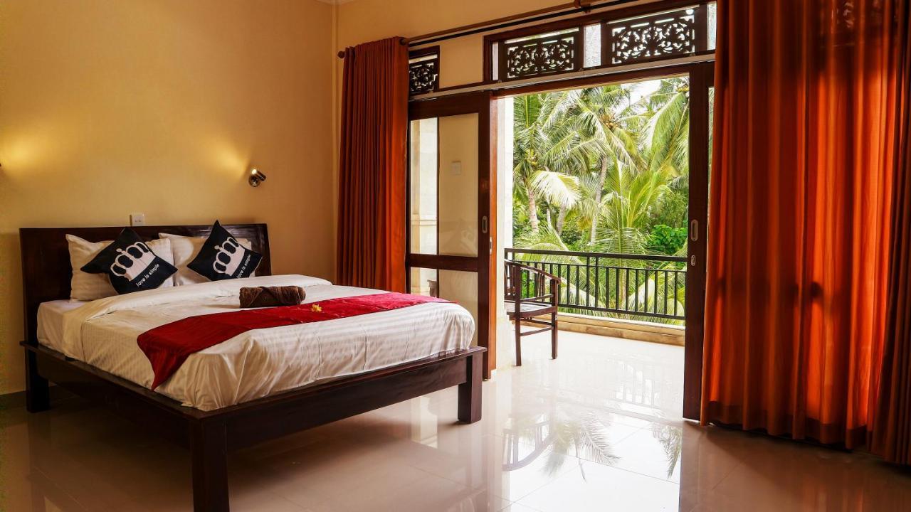 Bali 85 Beach Inn Padangbai  Exterior photo